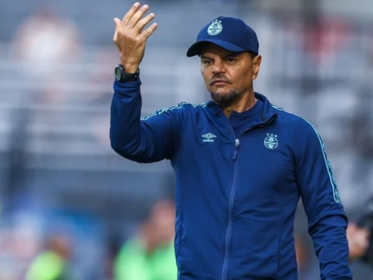 Auxiliar técnico de Renato Gaúcho no Grêmio é preso em Porto Alegre