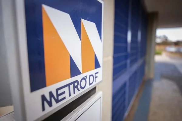 Esquerda x direita: manifestações no mesmo horário acendem alerta no metrô