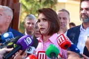 "Santinha do pau oco": TJ nega recurso de Michelle em ação contra Joice