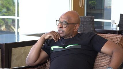 Marcos Senna fala sobre como foi fazer parte de geração vitoriosa da Espanha