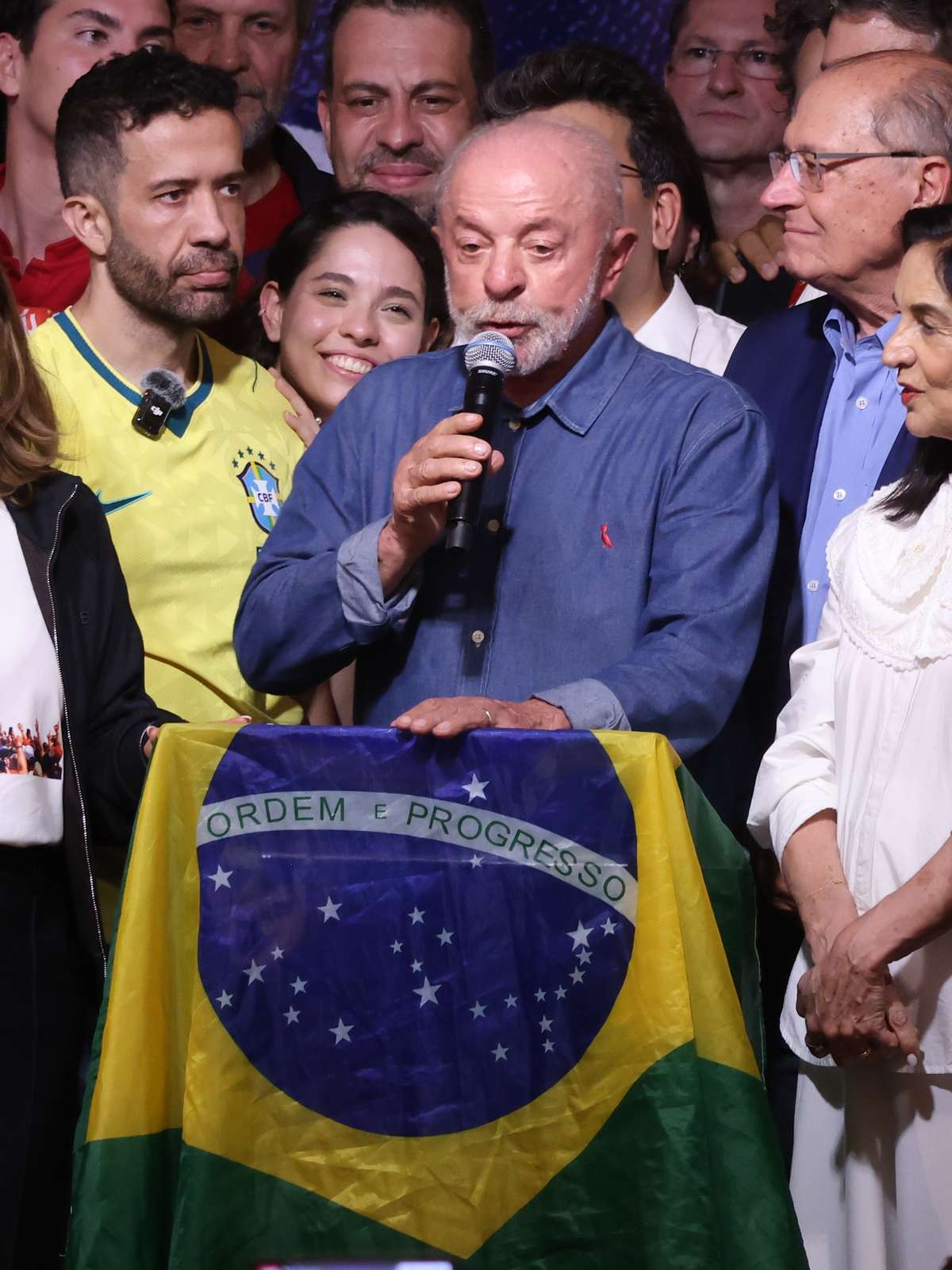 Lula é parabenizado por líderes internacionais após reeleição