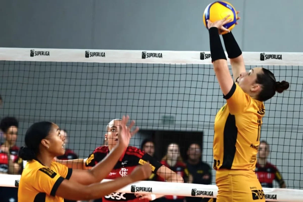 Superliga de Vôlei: Flamengo domina e vence o Brasília por 3 sets 0