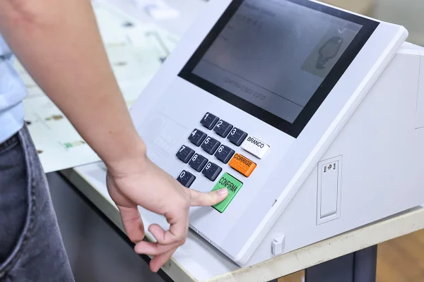 Abstenção: capital paulista teve quase 280 mil eleitores a mais no 2º turno