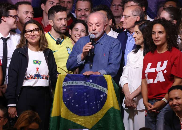 Lula é parabenizado por líderes internacionais após reeleição