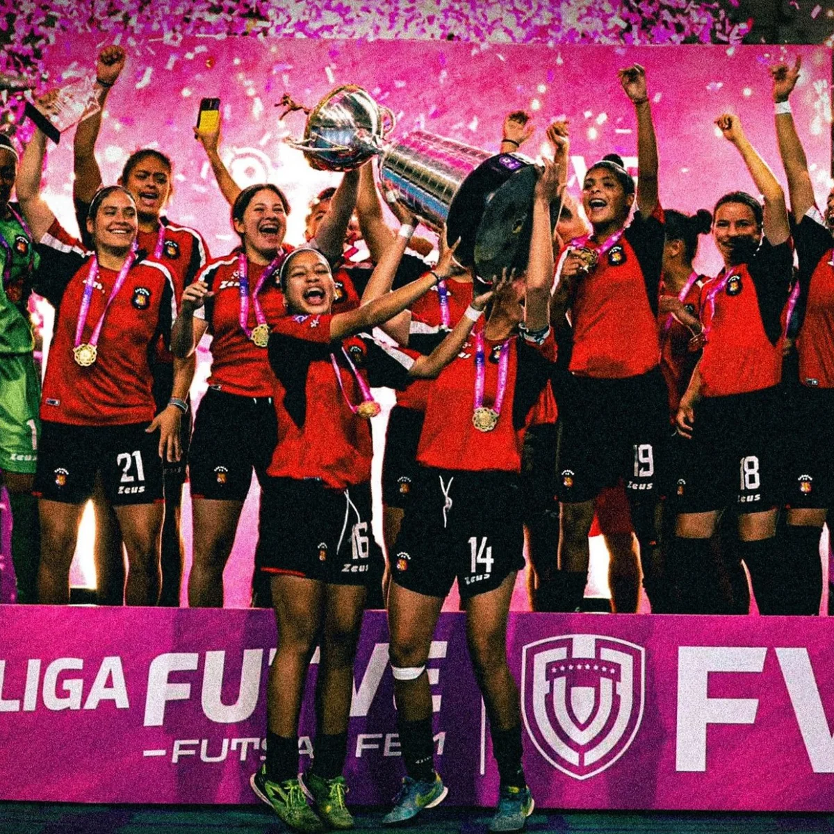 Impasse com vistos pode tirar rival do Corinthians da Libertadores Feminina