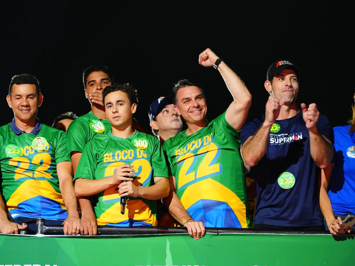 Flávio Bolsonaro volta a MG nesta semana para atos no Jequitinhonha e em BH