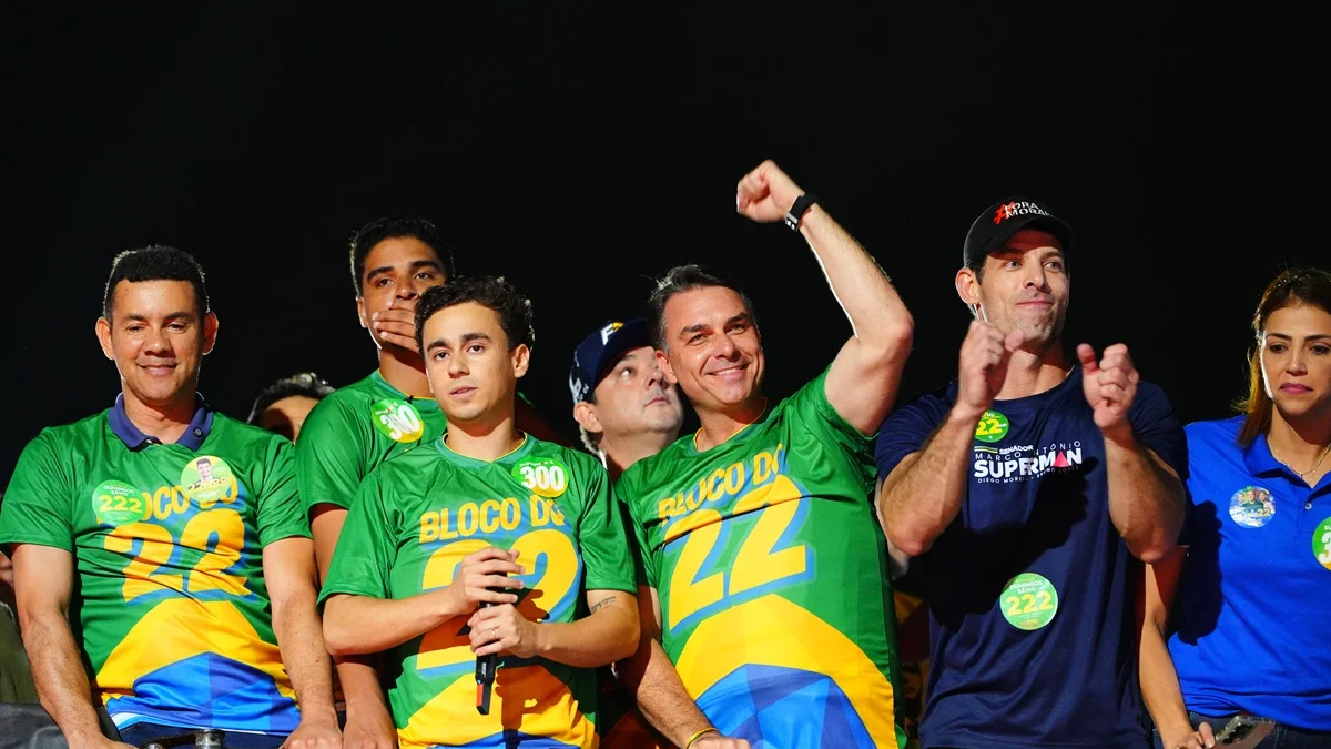 Flávio Bolsonaro volta a MG nesta semana para atos no Jequitinhonha e em BH