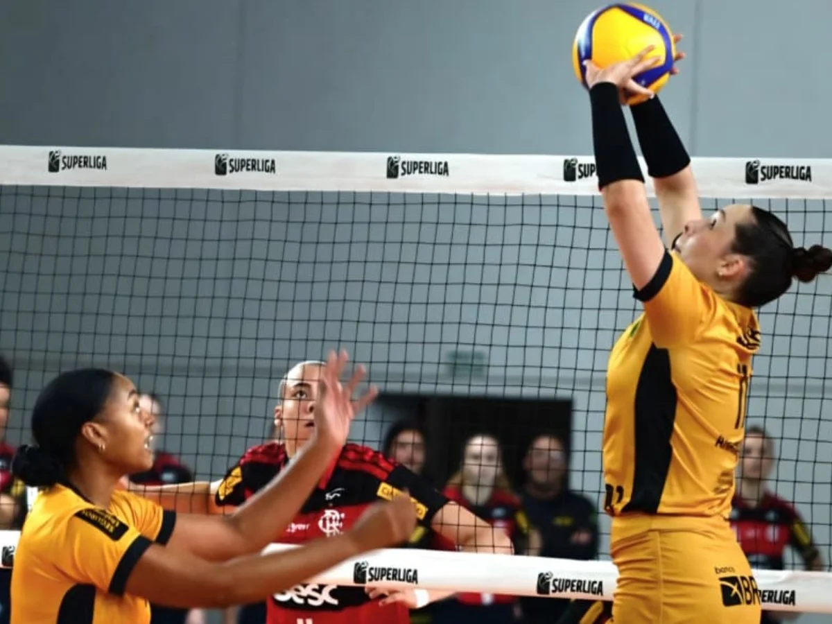 Superliga de Vôlei: Flamengo domina e vence o Brasília por 3 sets 0