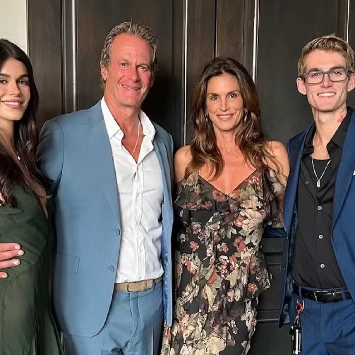 Atriz Cindy Crawford lamenta morte do filho mais velho: 'Profundamente devastados'