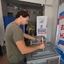 Deputada democrata é alvo de operação perto das eleições nos EUA: ‘Não serei silenciada’