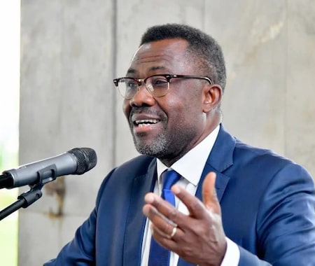 Ex-diretor acusa Uefa, Concacaf e AFC de ‘agenda oculta’ contra a Fifa: ‘Nem têm direito de voto’