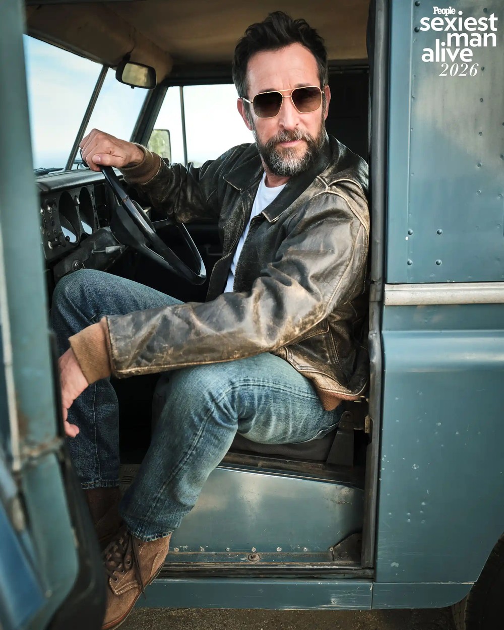 Noah Wyle, de 'The Pitt', é eleito o homem mais sexy do mundo em 2026; saiba tudo — Foto: Jeff Lipsky/Four Eleven Agency/People