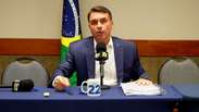 Flávio chama Lula de 'fujão' e diz que petista será 'expulso' da Presidência