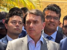 MDB fecha apoio de 17 diretórios estaduais à campanha de Flávio Bolsonaro após reunião