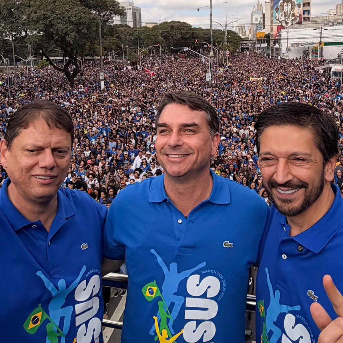 MDB oficializará apoio majoritário a Flávio Bolsonaro nesta terça-feira