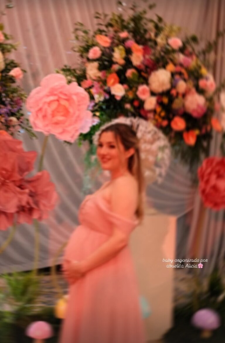 Alicia Villarreal organiza lujoso baby shower para su hija Melenie Carmona: filtran el nombre de su bebé
